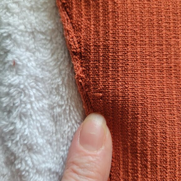 Babaton Sculpt Knit V Neck Top | Large | Flambeau - Picture 8 of 8